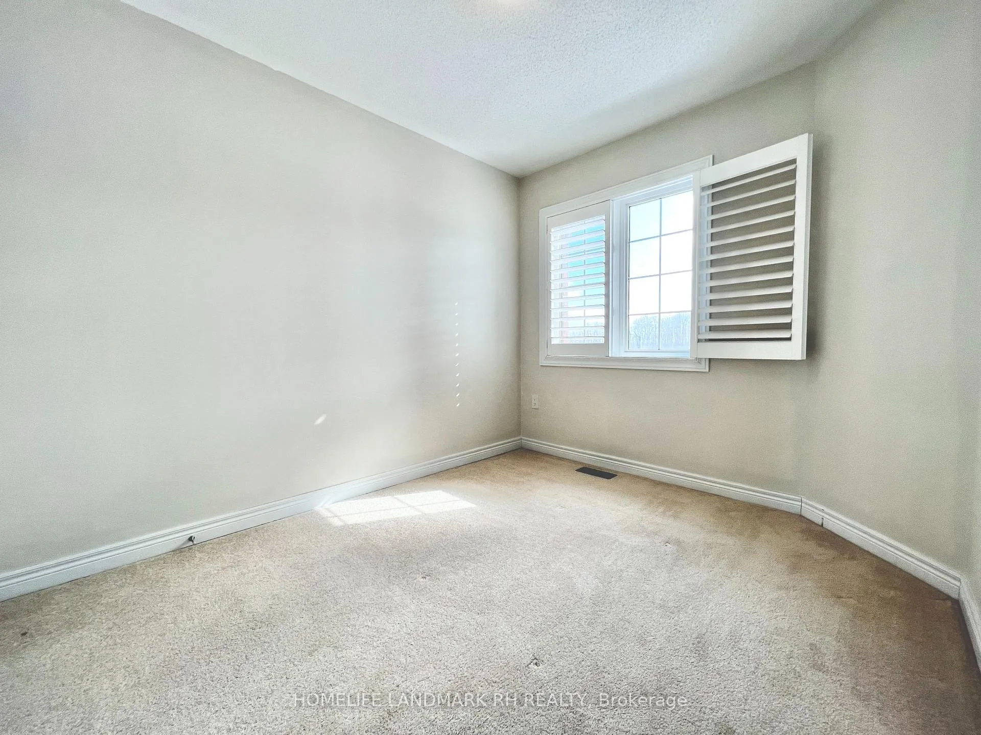 Photo 15 of 936 Castlemore Avenue, Markham, Wismer — HOMEH