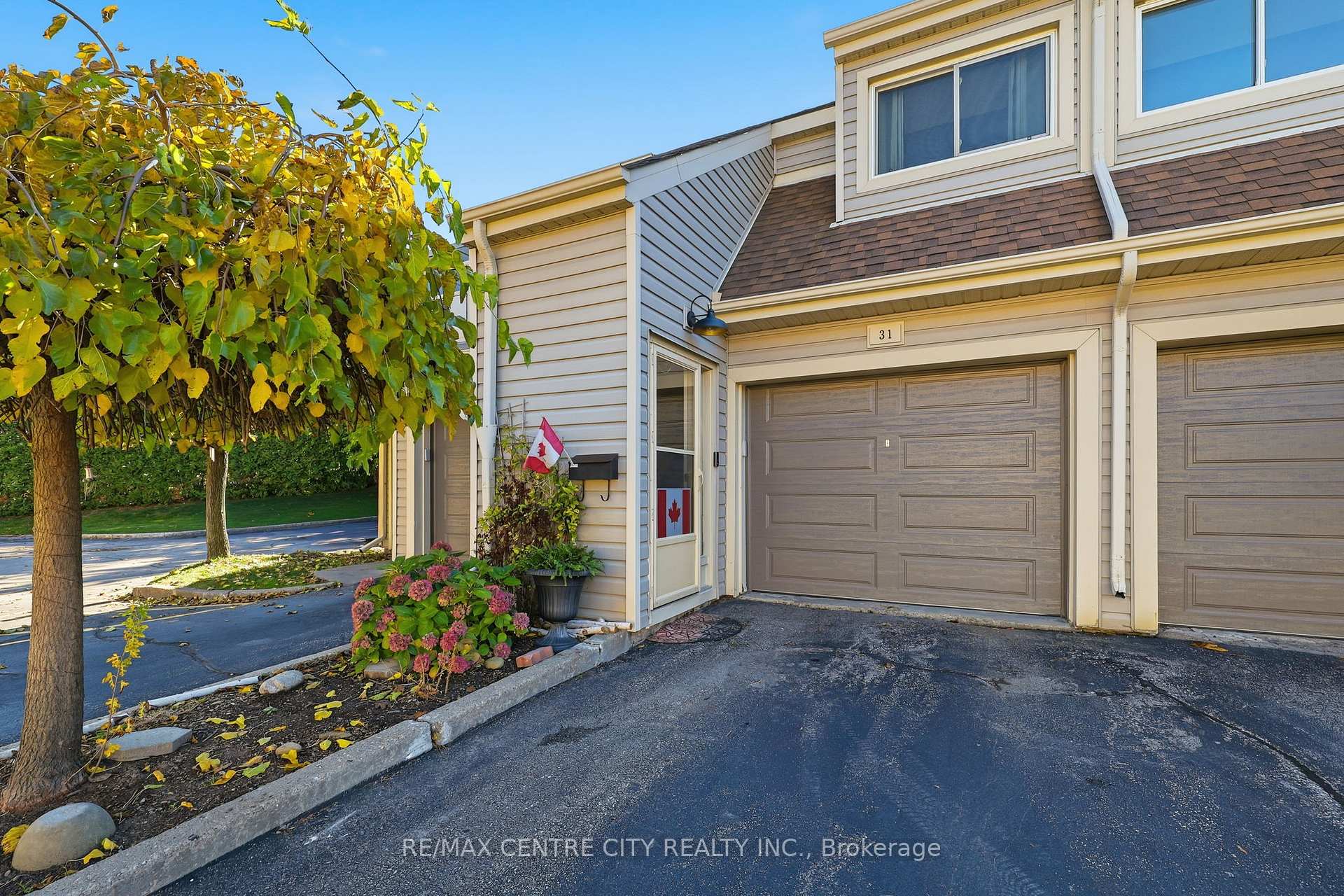 Photo 2 of Unit 31, 337 Kingswood Drive, Kitchener — HOMEH