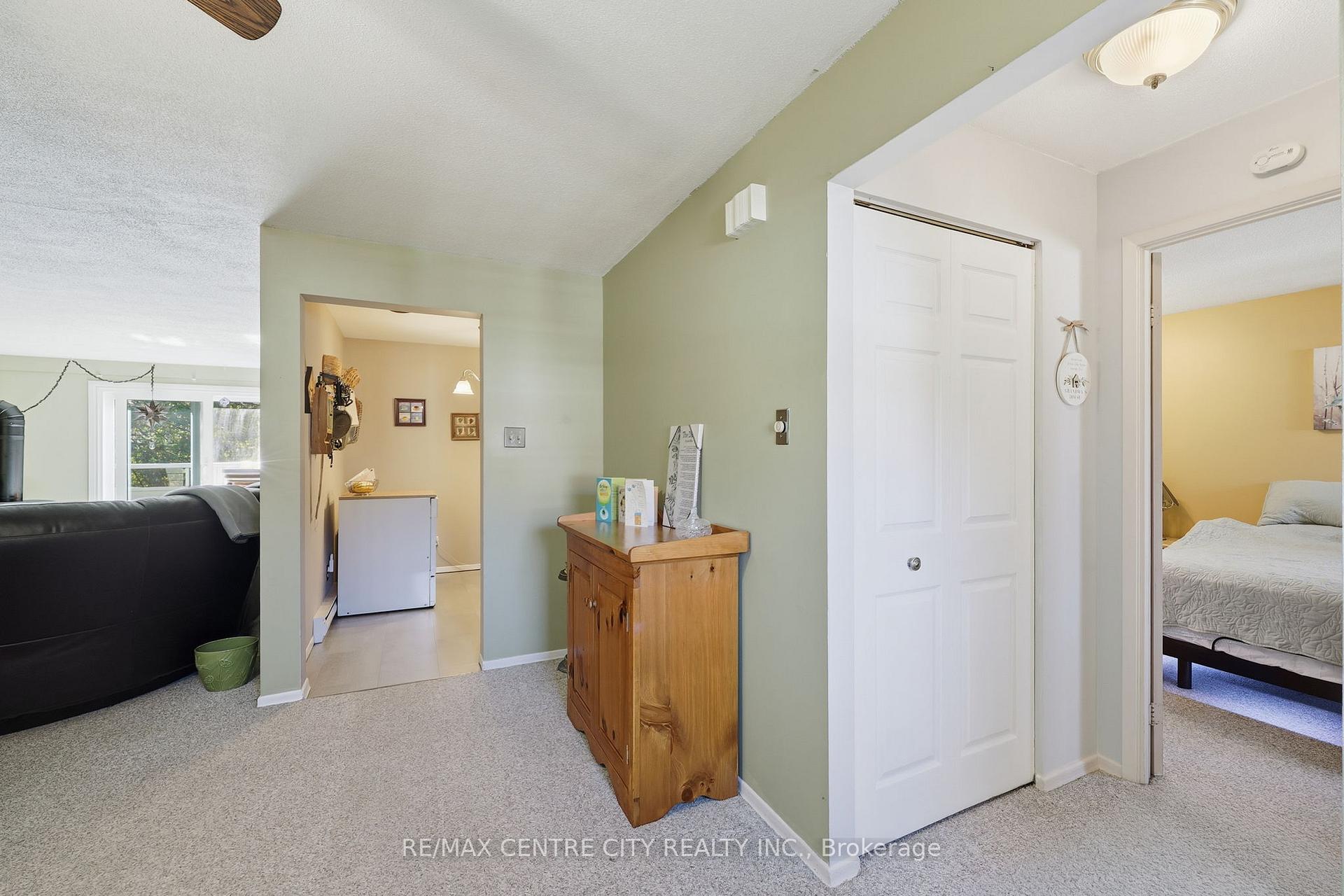 Photo 6 of Unit 31, 337 Kingswood Drive, Kitchener — HOMEH