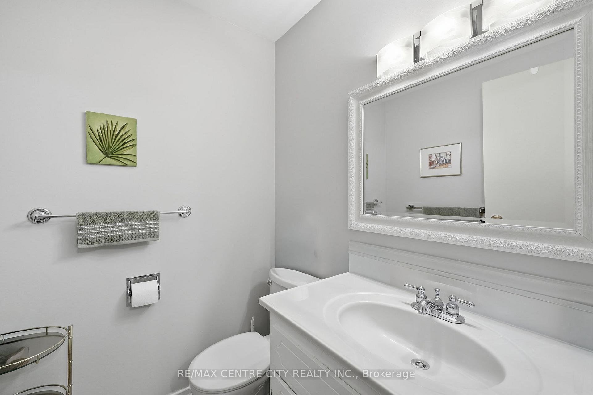 Photo 21 of Unit 31, 337 Kingswood Drive, Kitchener — HOMEH