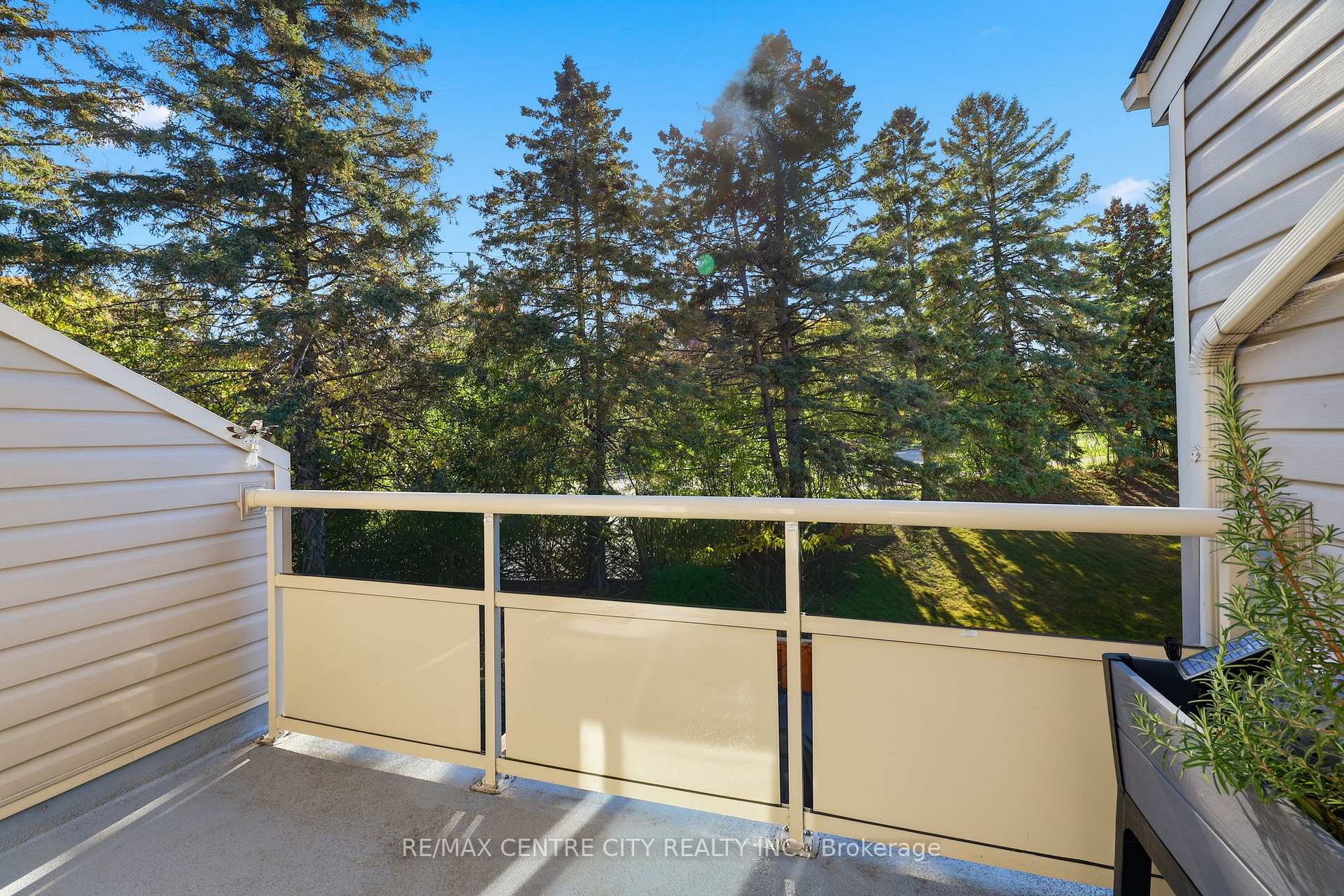 Photo 27 of Unit 31, 337 Kingswood Drive, Kitchener — HOMEH