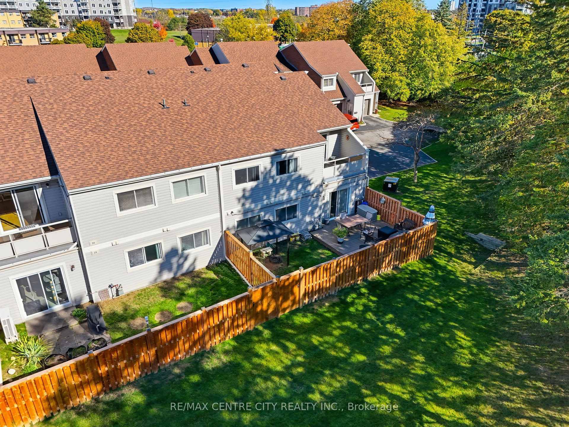 Photo 31 of Unit 31, 337 Kingswood Drive, Kitchener — HOMEH