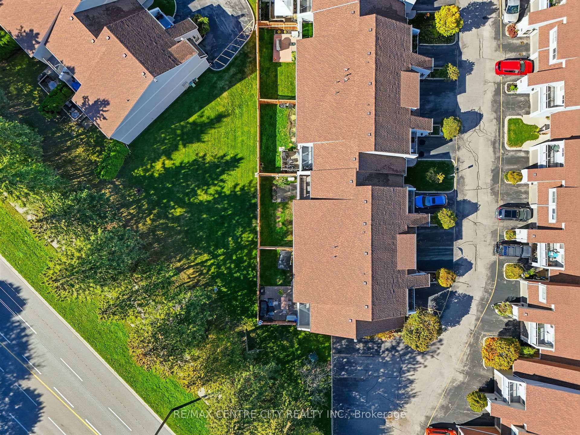 Photo 34 of Unit 31, 337 Kingswood Drive, Kitchener — HOMEH