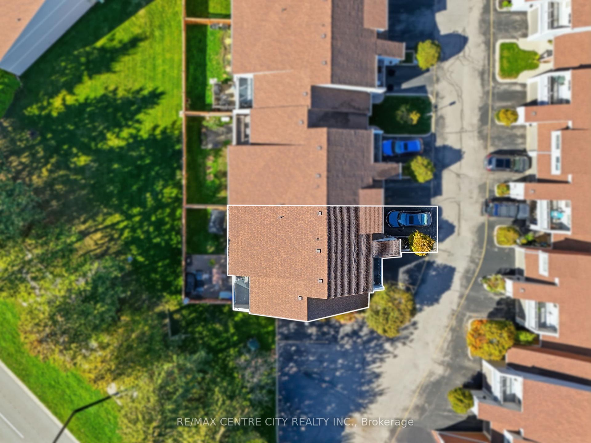 Photo 35 of Unit 31, 337 Kingswood Drive, Kitchener — HOMEH