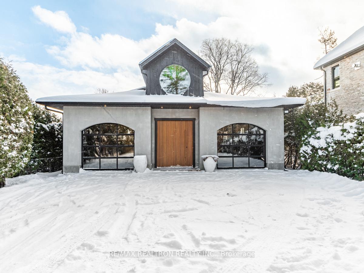 Front of 3421 Crescent Harbour Road