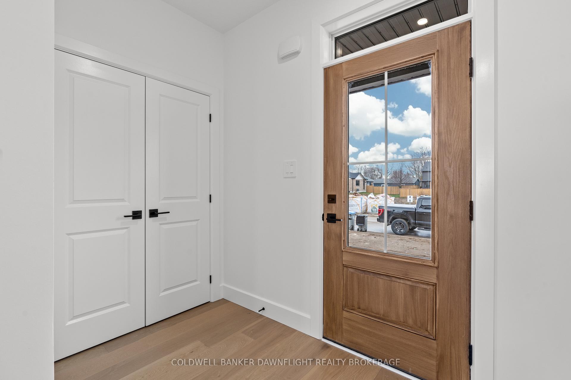 Photo 5 of Unit 45, 147 Scotts Drive, Lucan Biddulph, Lucan — HOMEH