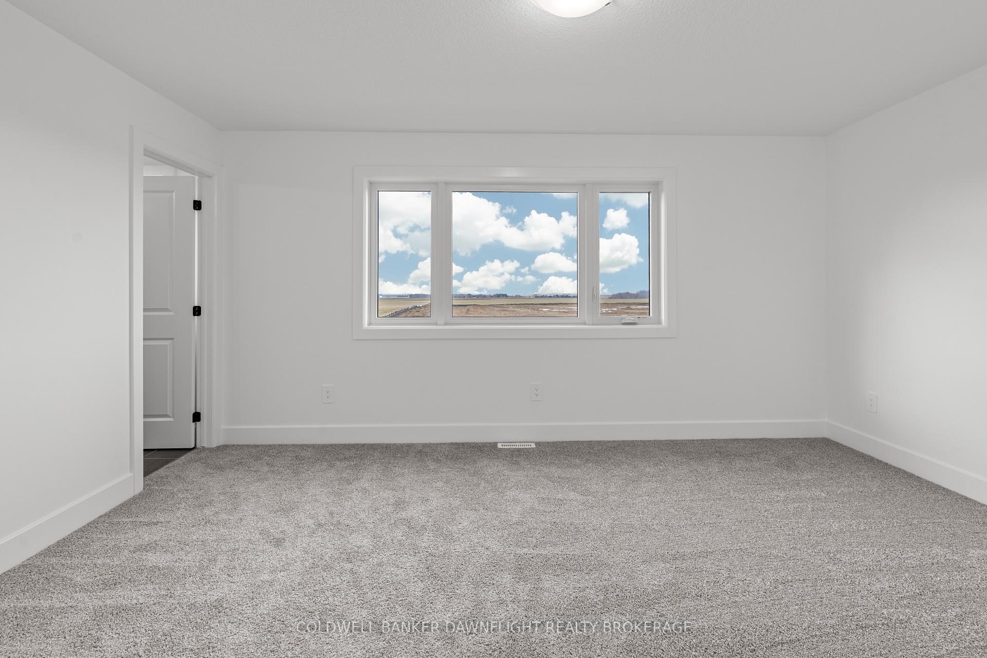 Photo 21 of Unit 45, 147 Scotts Drive, Lucan Biddulph, Lucan — HOMEH