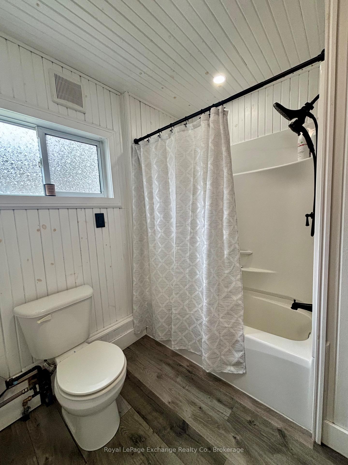 Photo 10 of 59 King Street, Kincardine — HOMEH