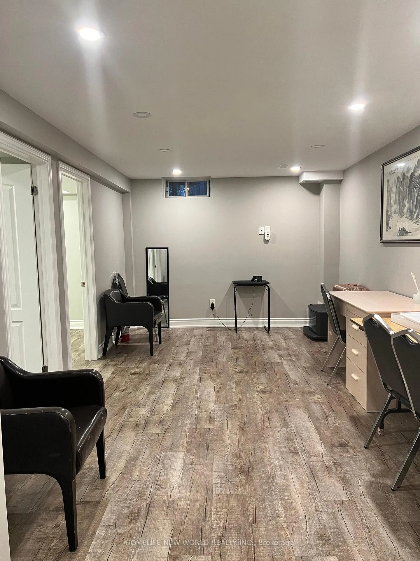 Photo 4 of 29 Courtfield Crescent, Markham, Berczy — HOMEH