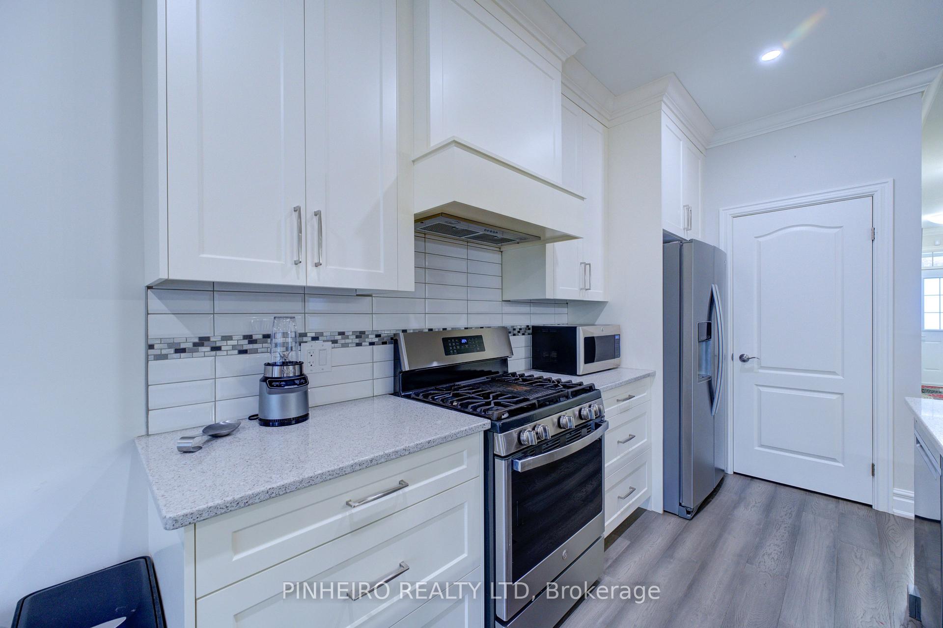 Photo 7 of 118 Spencer Avenue, Lucan Biddulph, Lucan — HOMEH