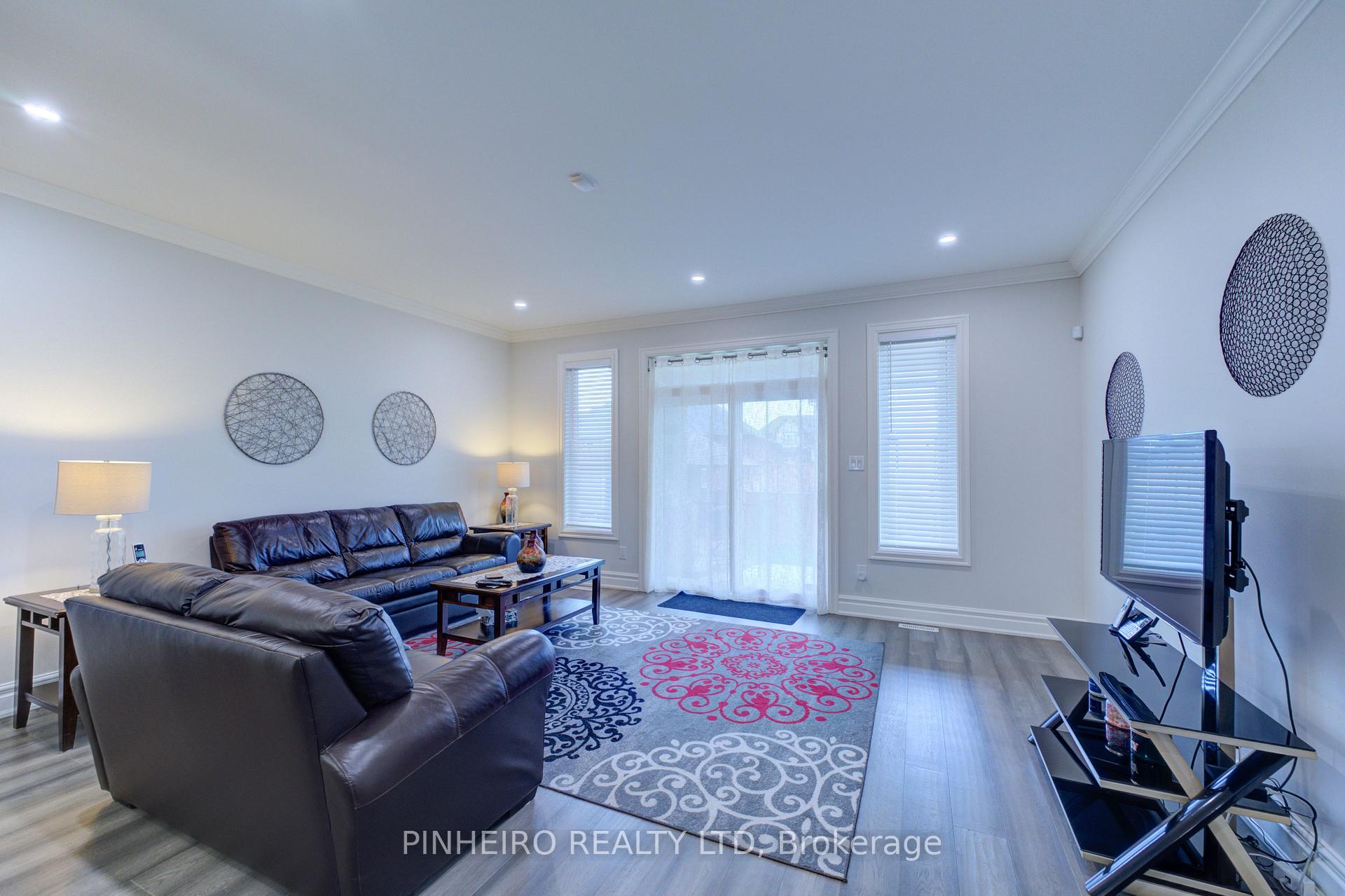 Photo 11 of 118 Spencer Avenue, Lucan Biddulph, Lucan — HOMEH