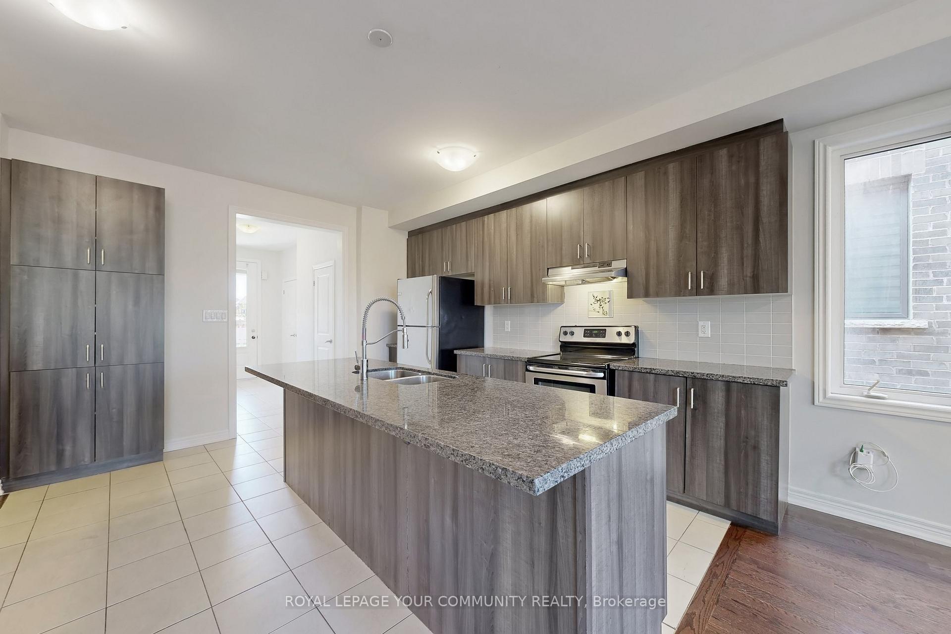 Photo 11 of 2112 Dale Road, Innisfil, Alcona — HOMEH