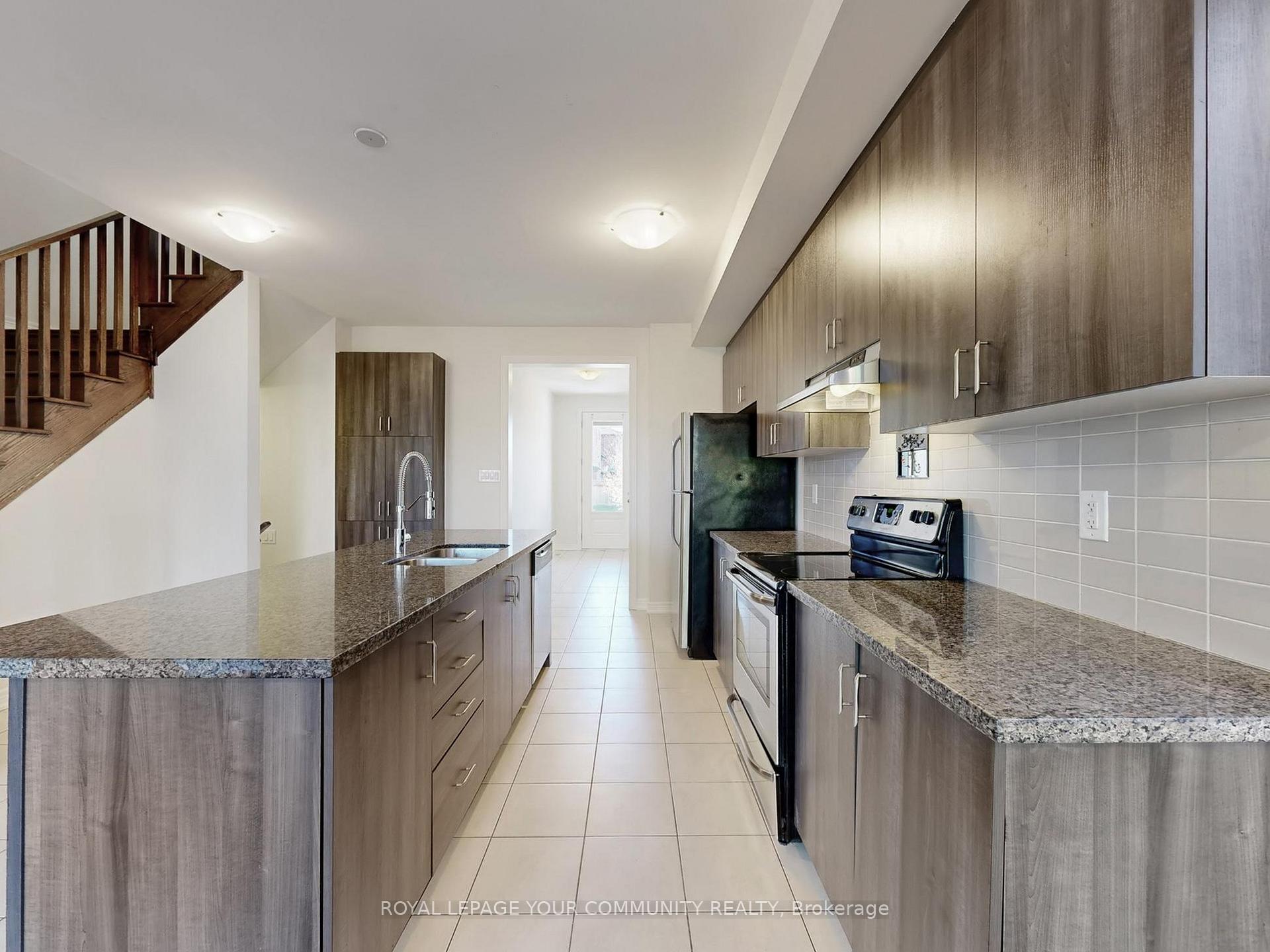 Photo 13 of 2112 Dale Road, Innisfil, Alcona — HOMEH