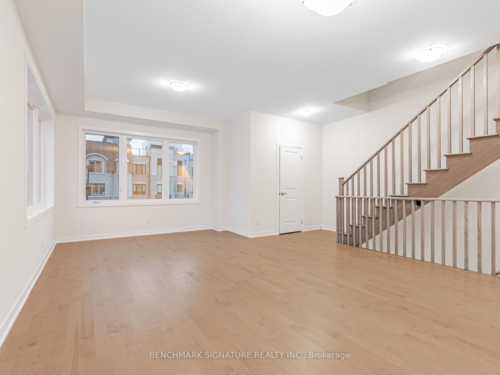 Photo 5 of 28 Harvey Bunker Crescent, Markham, Angus Glen — HOMEH