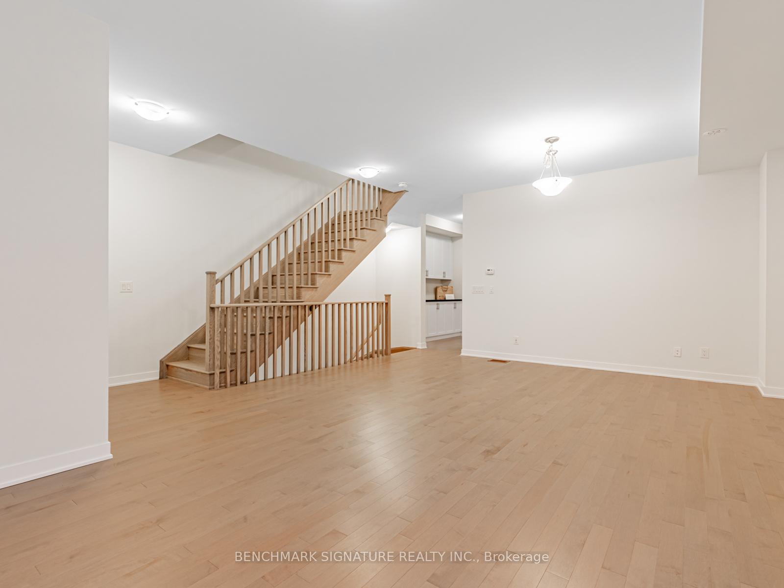 Photo 6 of 28 Harvey Bunker Crescent, Markham, Angus Glen — HOMEH