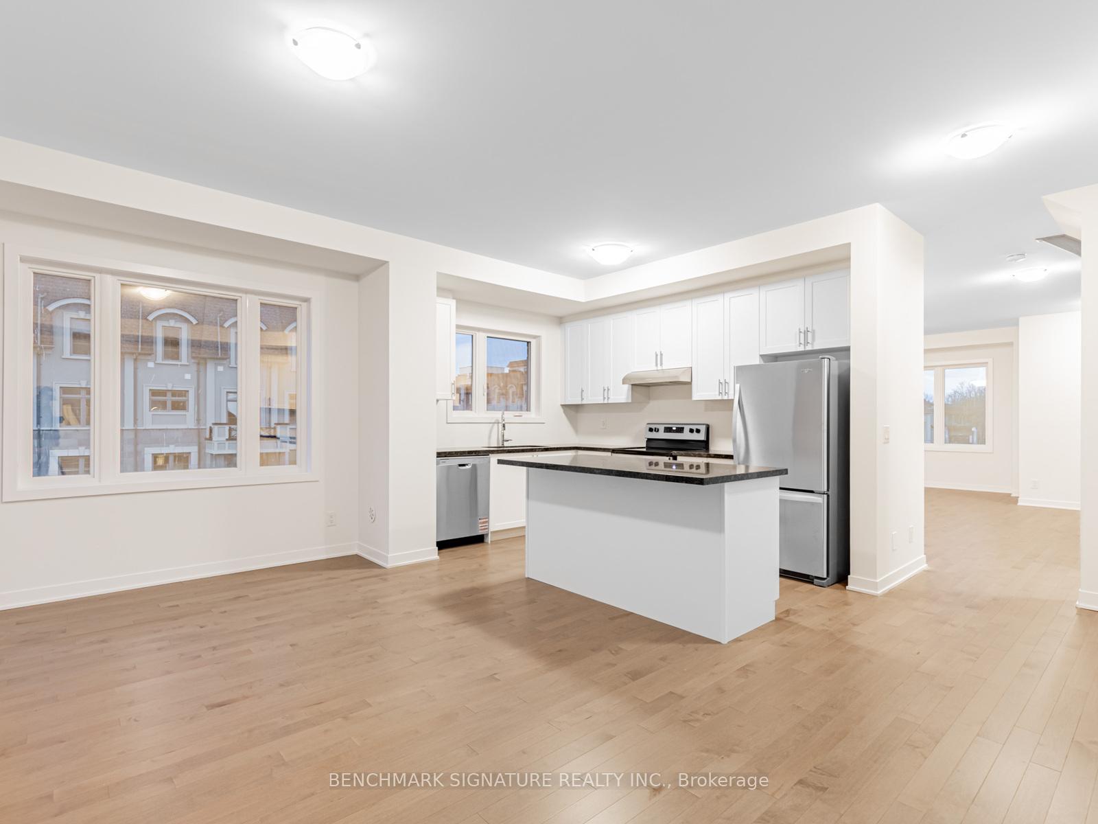 Photo 11 of 28 Harvey Bunker Crescent, Markham, Angus Glen — HOMEH