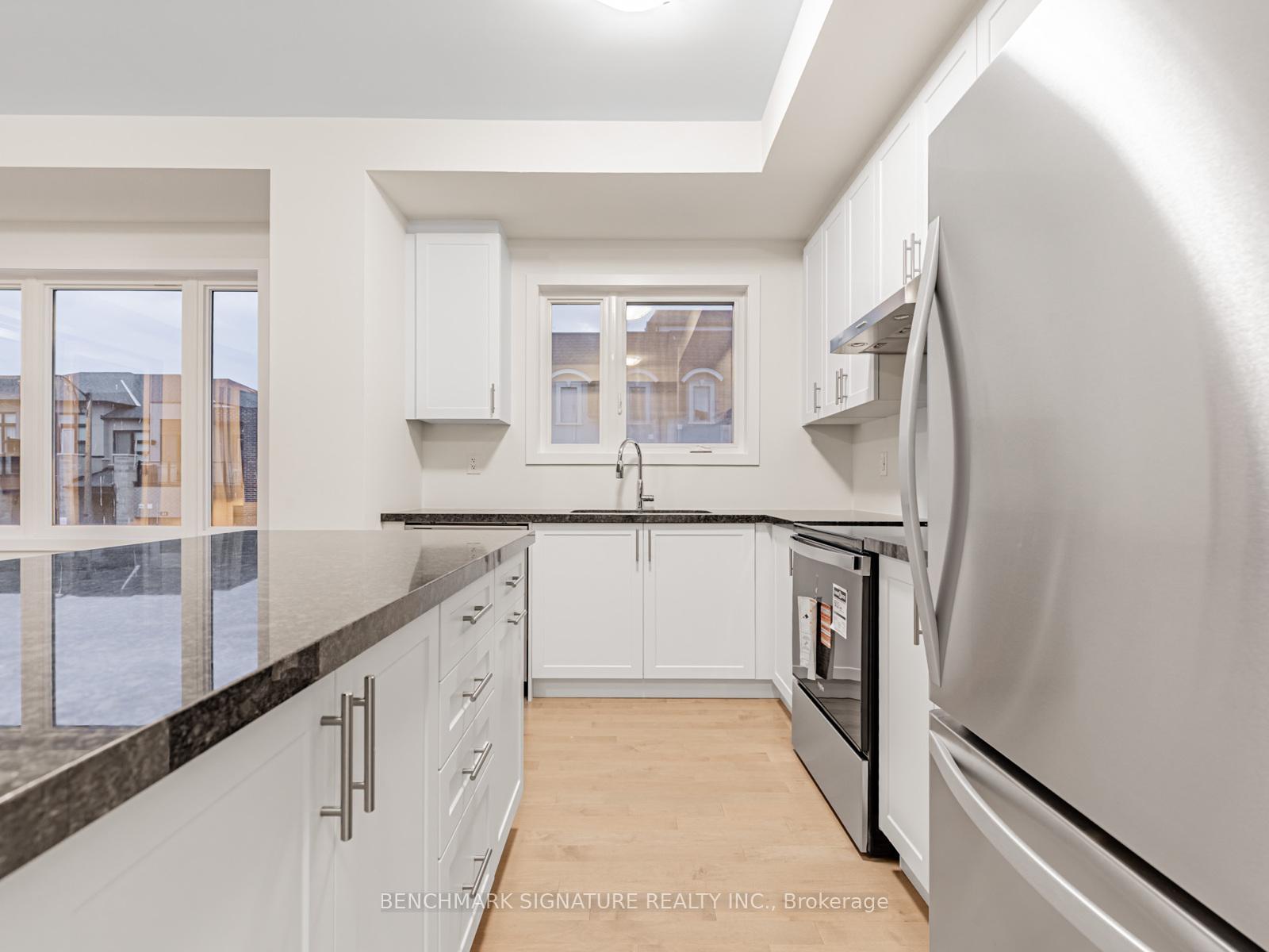 Photo 14 of 28 Harvey Bunker Crescent, Markham, Angus Glen — HOMEH