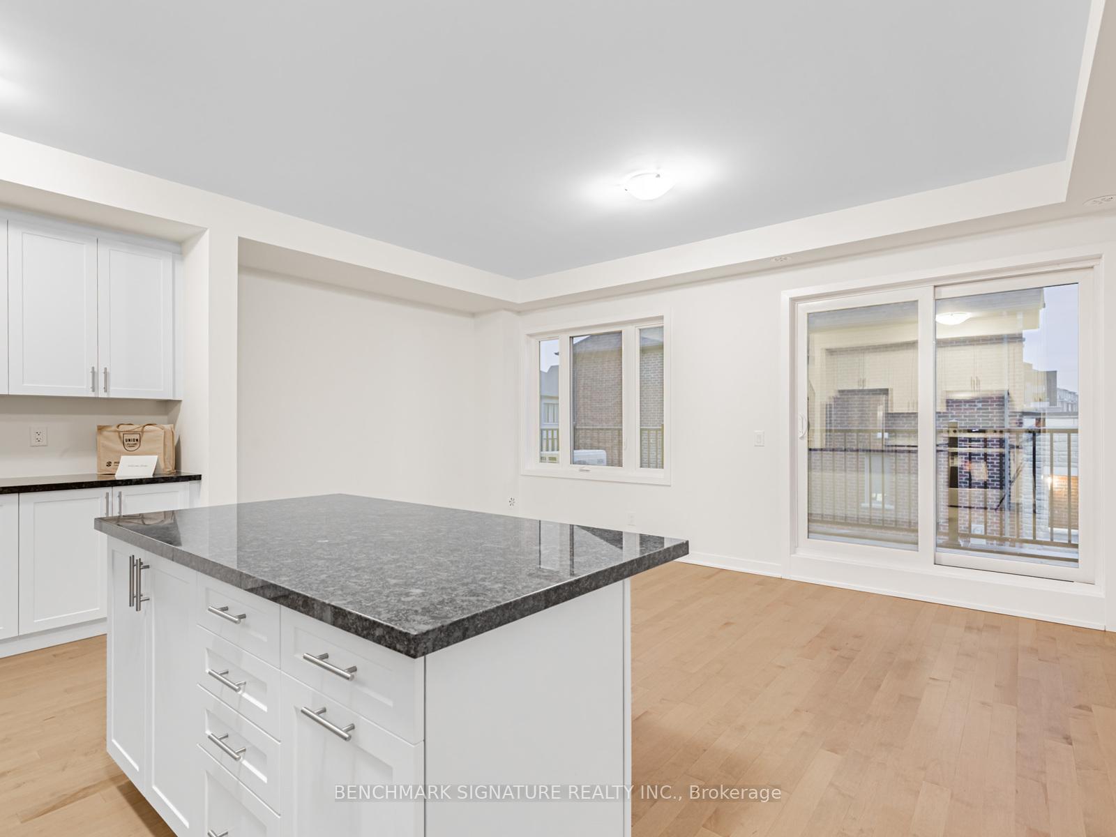 Photo 15 of 28 Harvey Bunker Crescent, Markham, Angus Glen — HOMEH