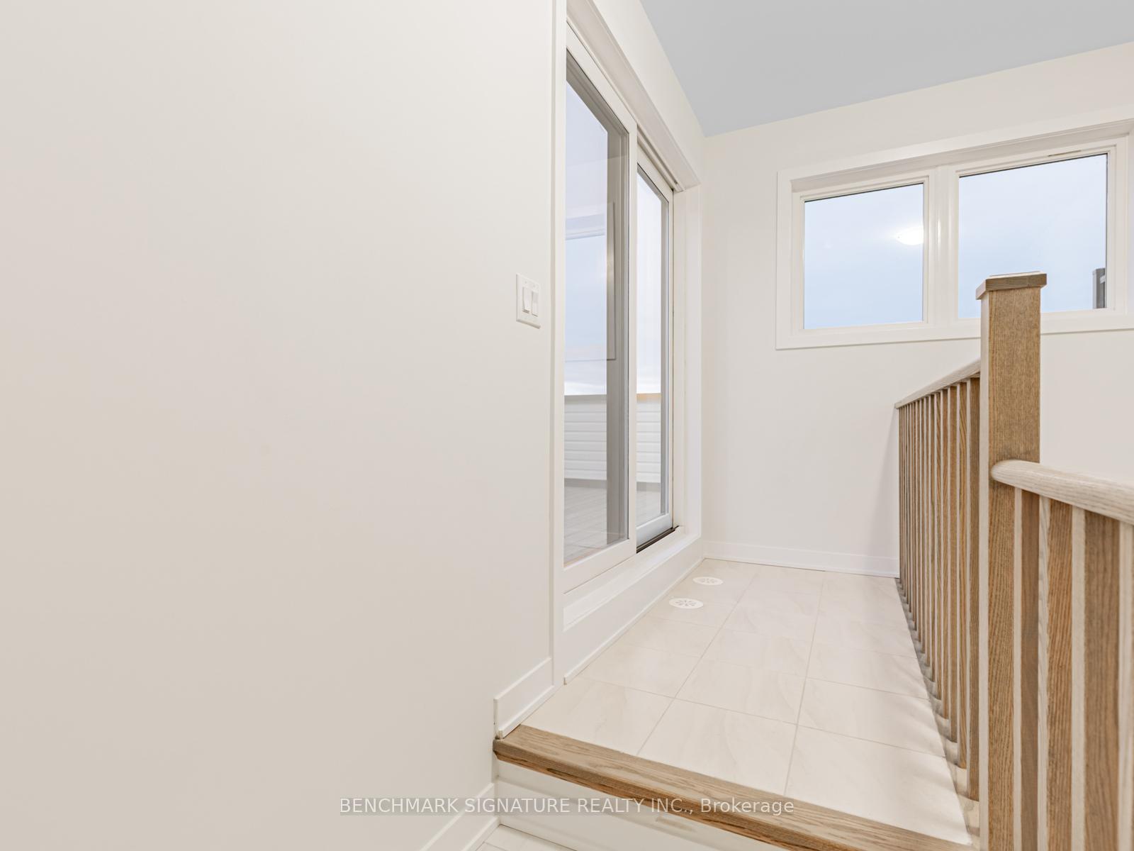 Photo 32 of 28 Harvey Bunker Crescent, Markham, Angus Glen — HOMEH