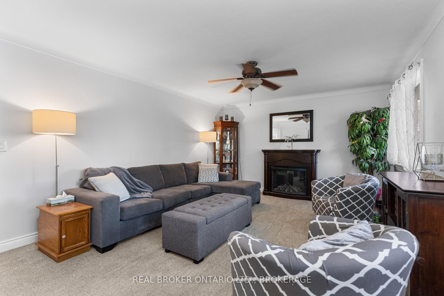 Photo 6 of 26 Cambridge Crescent, Loyalist, Amherstview — HOMEH