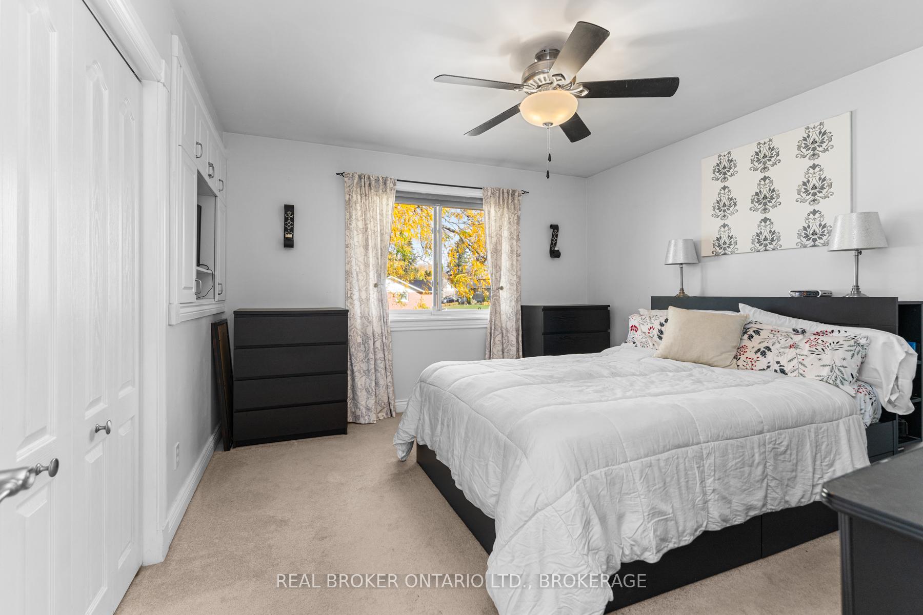 Photo 14 of 26 Cambridge Crescent, Loyalist, Amherstview — HOMEH