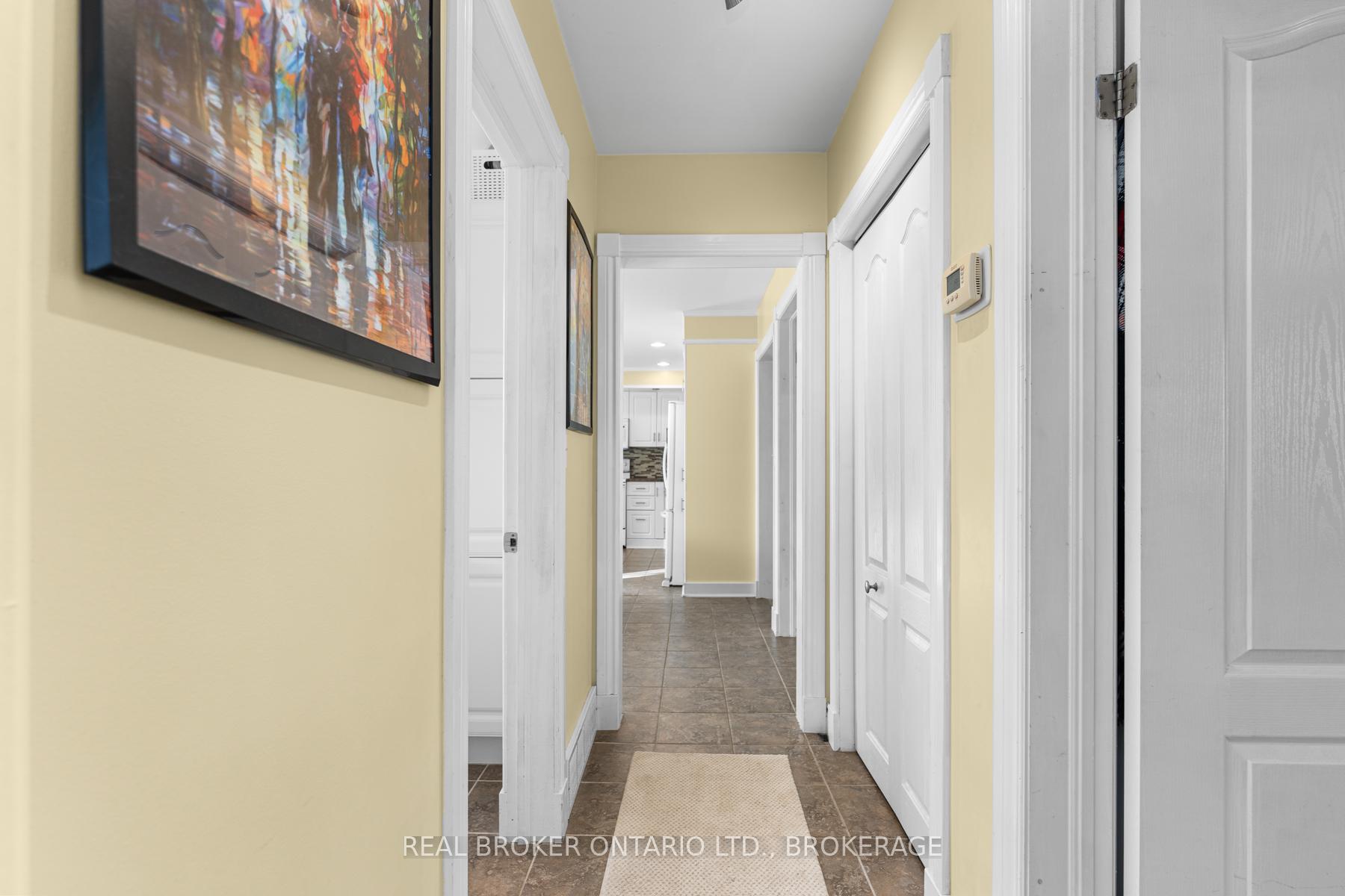 Photo 18 of 26 Cambridge Crescent, Loyalist, Amherstview — HOMEH