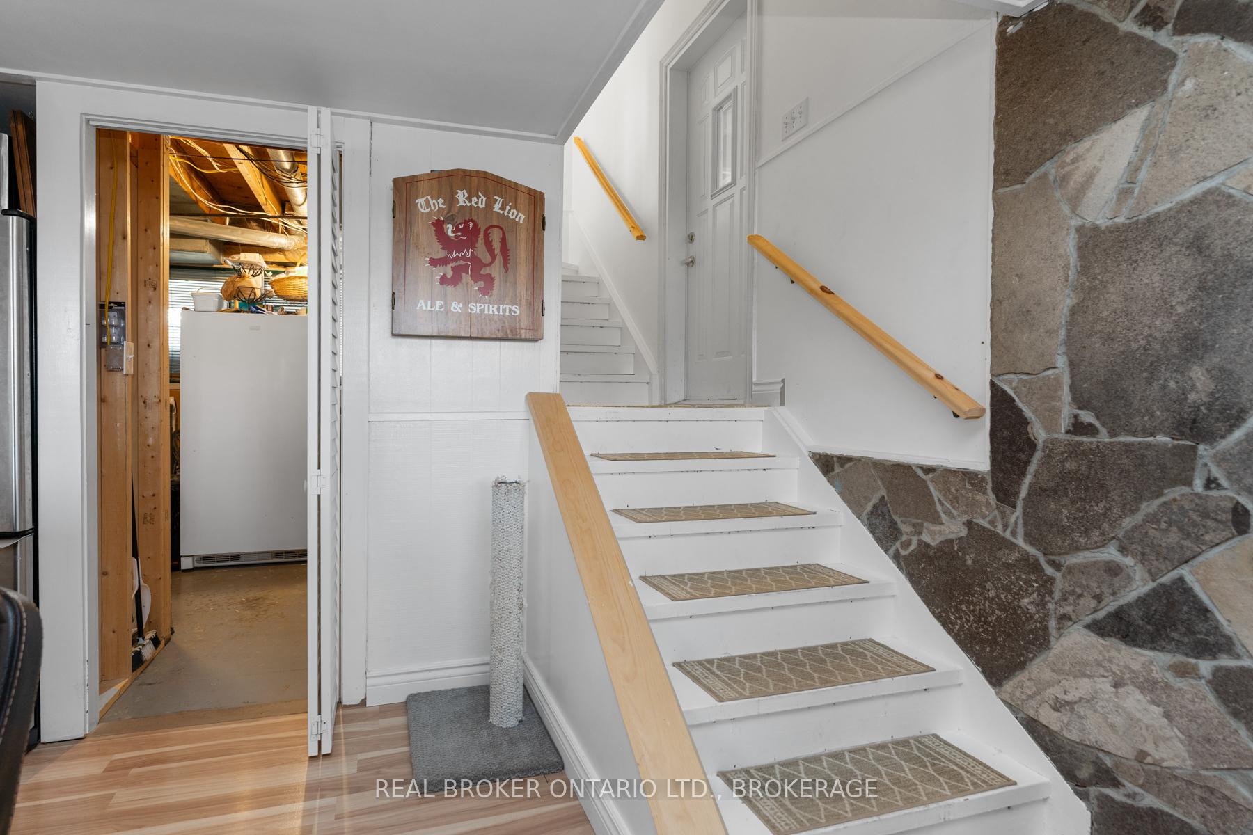 Photo 24 of 26 Cambridge Crescent, Loyalist, Amherstview — HOMEH