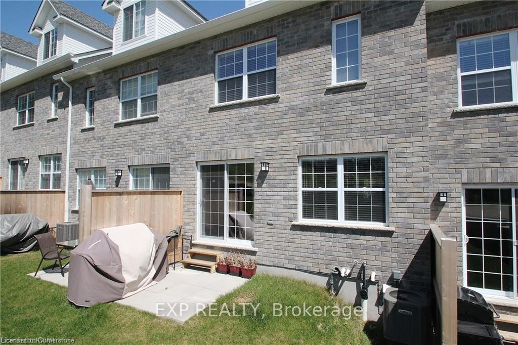 Photo 8 of 35 Woolwich Street, Kitchener — HOMEH