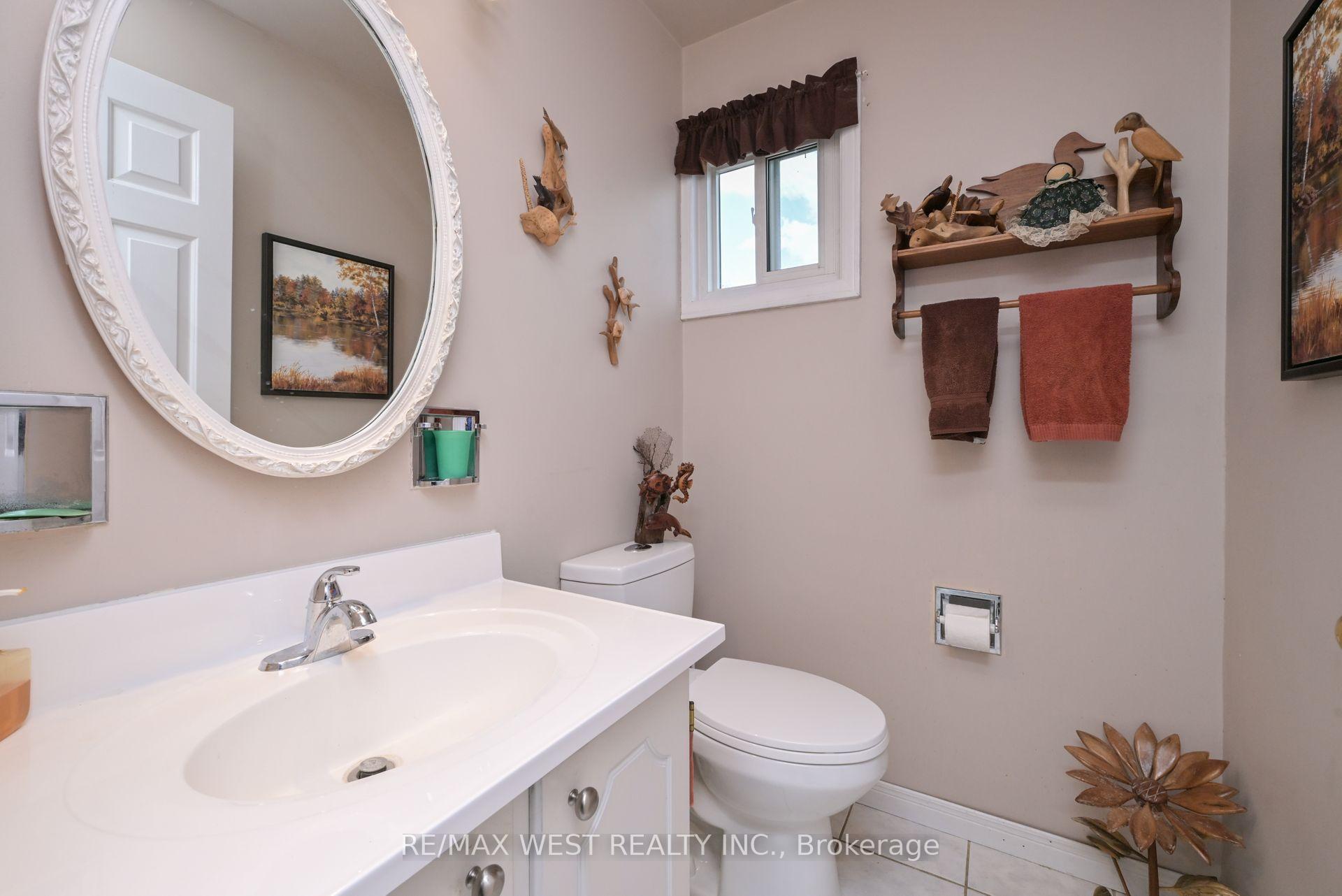 Photo 16 of 3 Henry Gate, King, Nobleton — HOMEH
