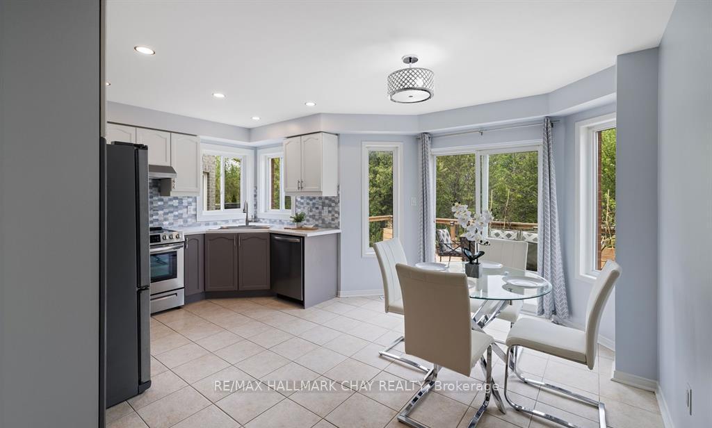 Photo 10 of Unit Upper, 1463 Forest Street, Innisfil, Alcona — HOMEH