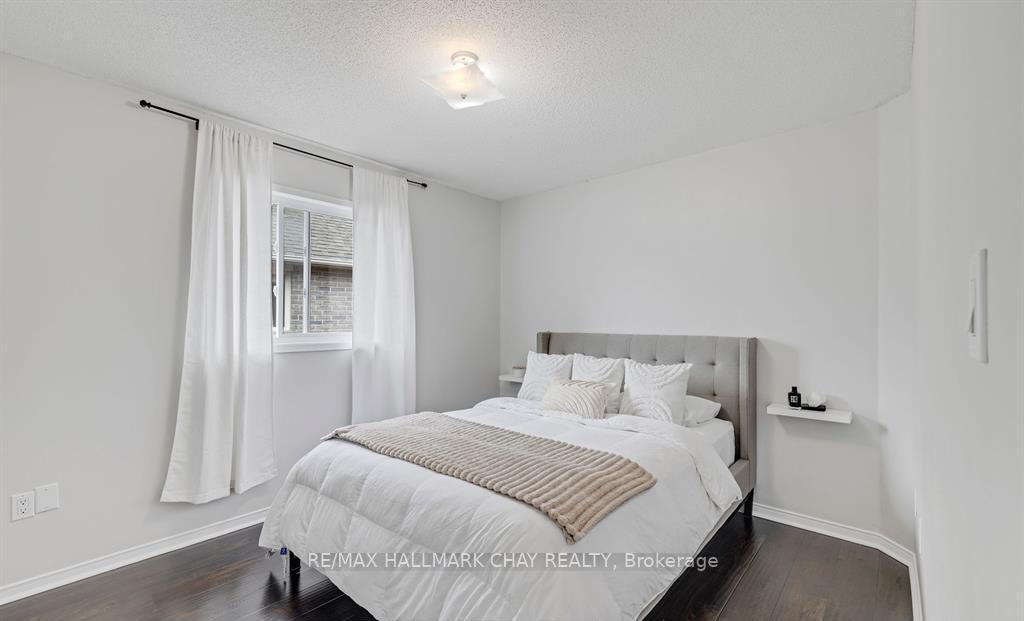 Photo 18 of Unit Upper, 1463 Forest Street, Innisfil, Alcona — HOMEH