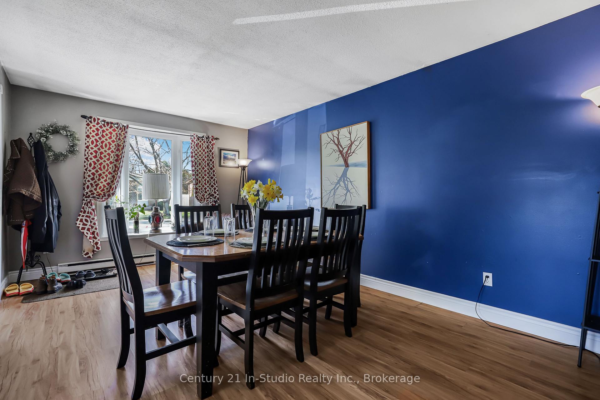 Photo 3 of 587 Scott Street, Kincardine — HOMEH