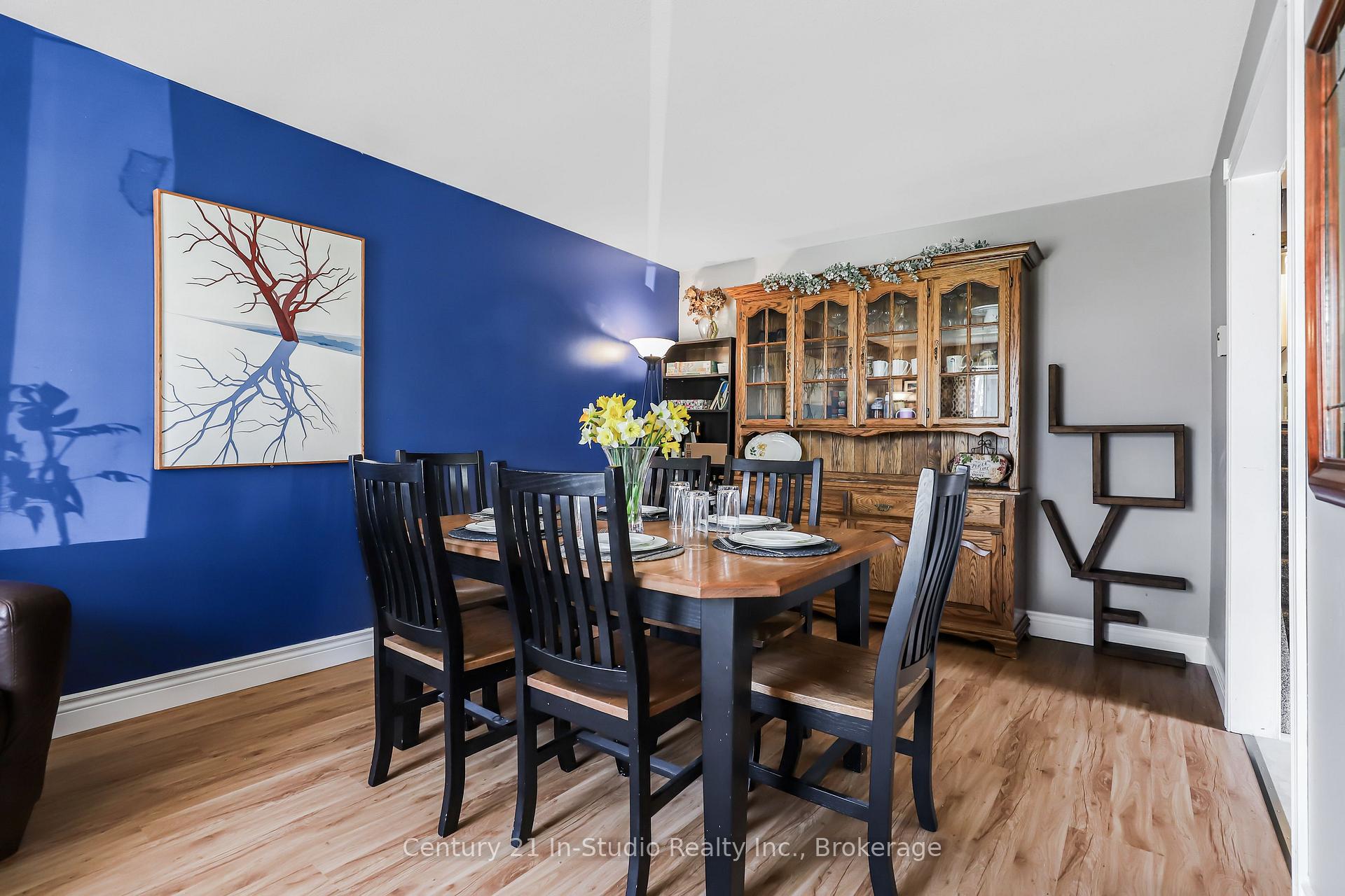 Photo 4 of 587 Scott Street, Kincardine — HOMEH