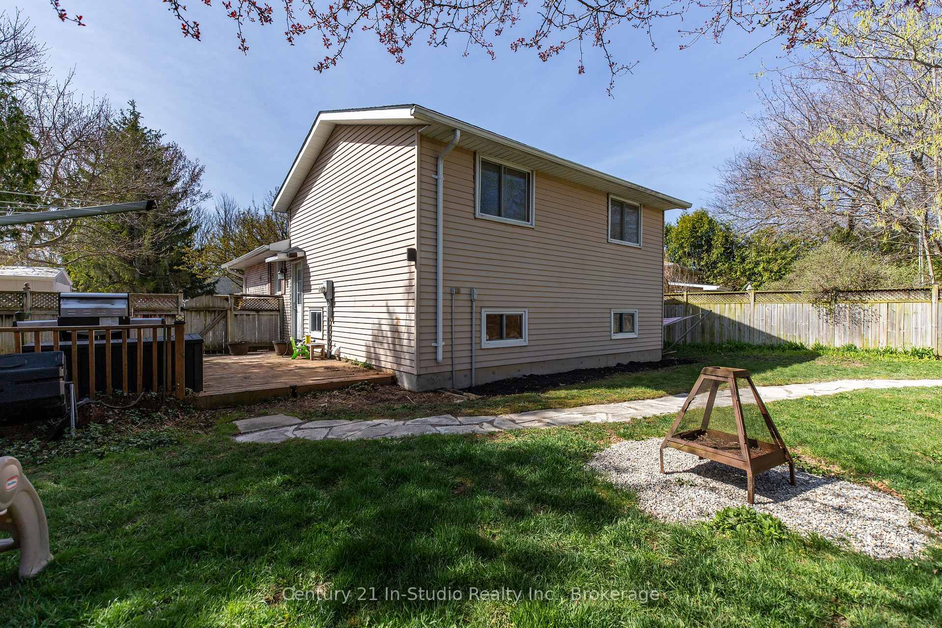 Photo 19 of 587 Scott Street, Kincardine — HOMEH