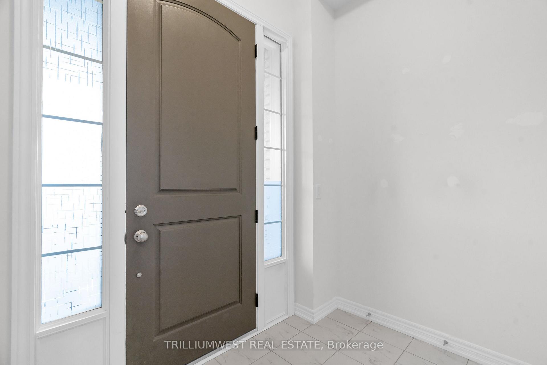 Photo 5 of 74 Reistwood Drive, Kitchener — HOMEH