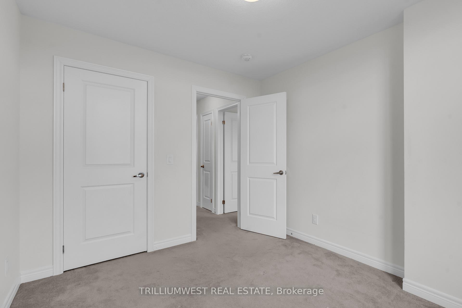Photo 19 of 74 Reistwood Drive, Kitchener — HOMEH
