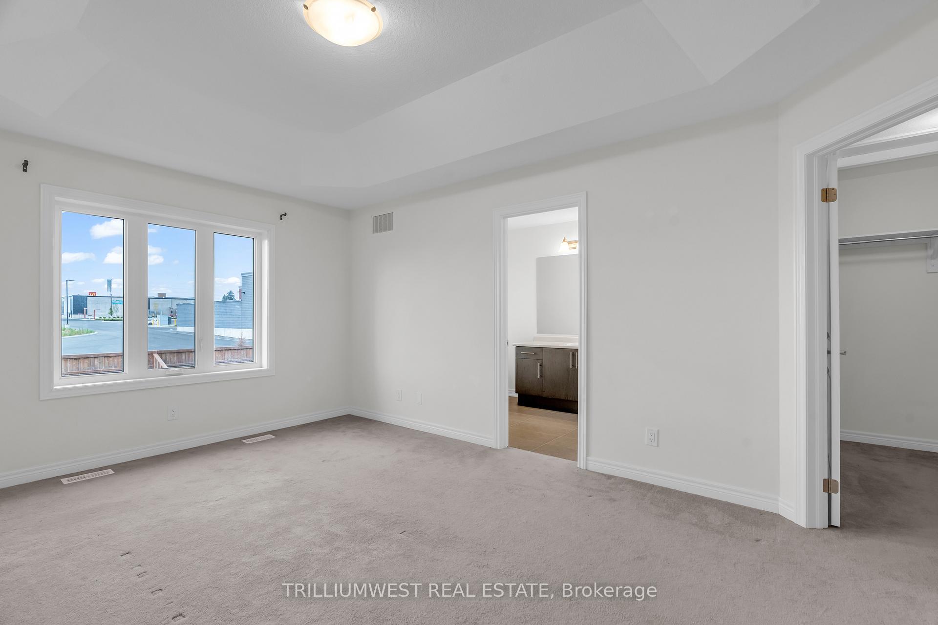 Photo 25 of 74 Reistwood Drive, Kitchener — HOMEH