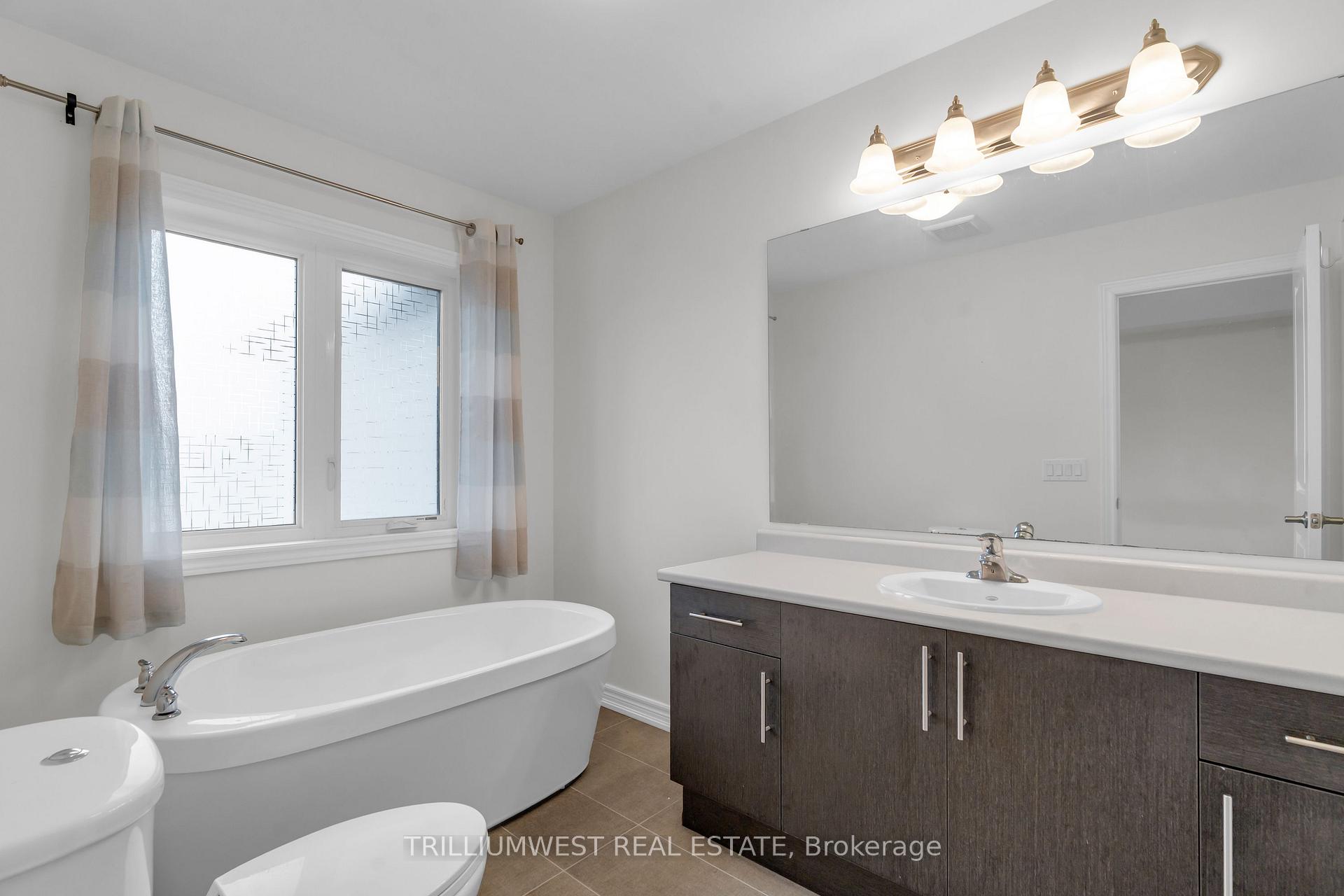 Photo 27 of 74 Reistwood Drive, Kitchener — HOMEH