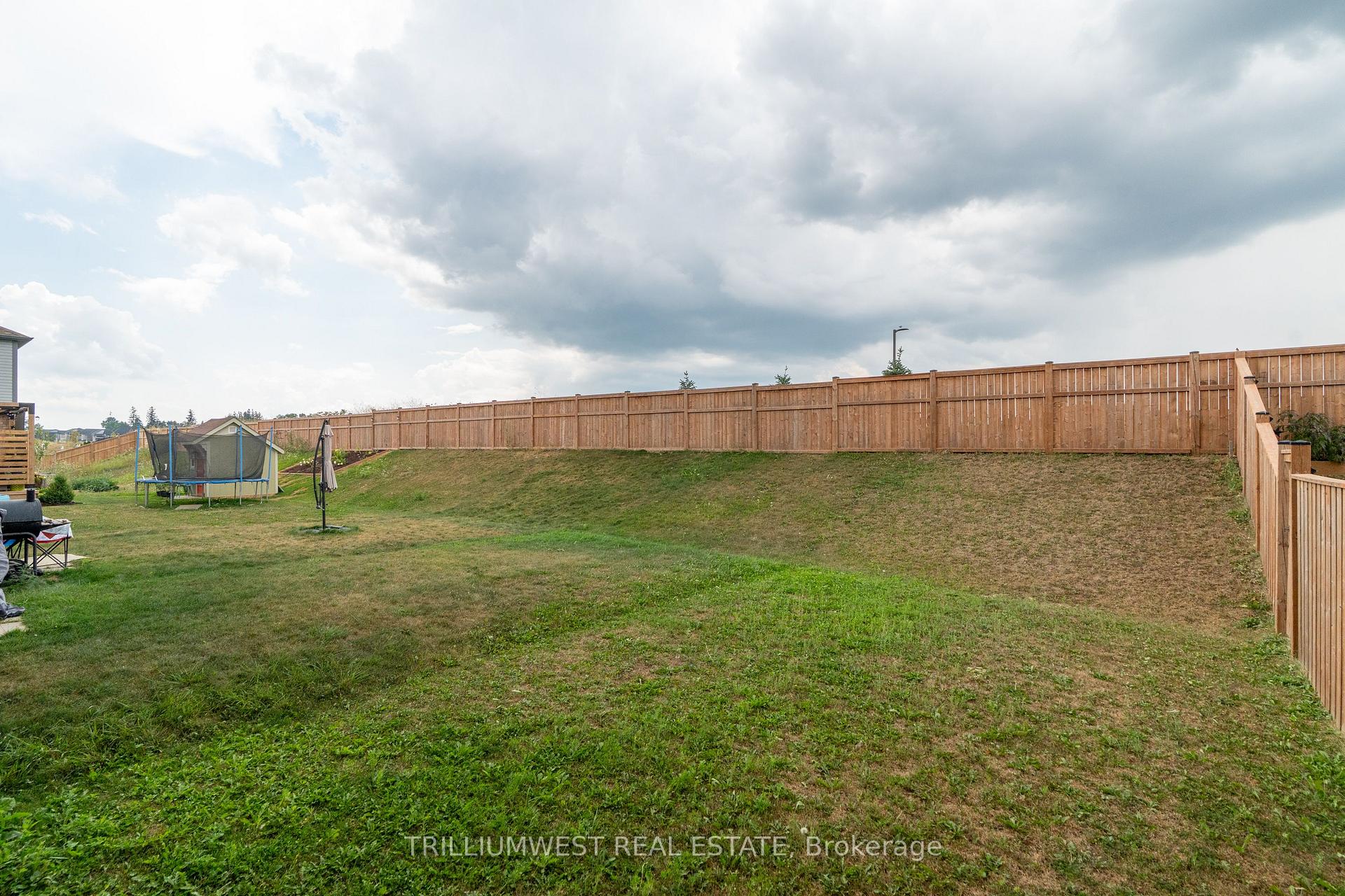 Photo 37 of 74 Reistwood Drive, Kitchener — HOMEH