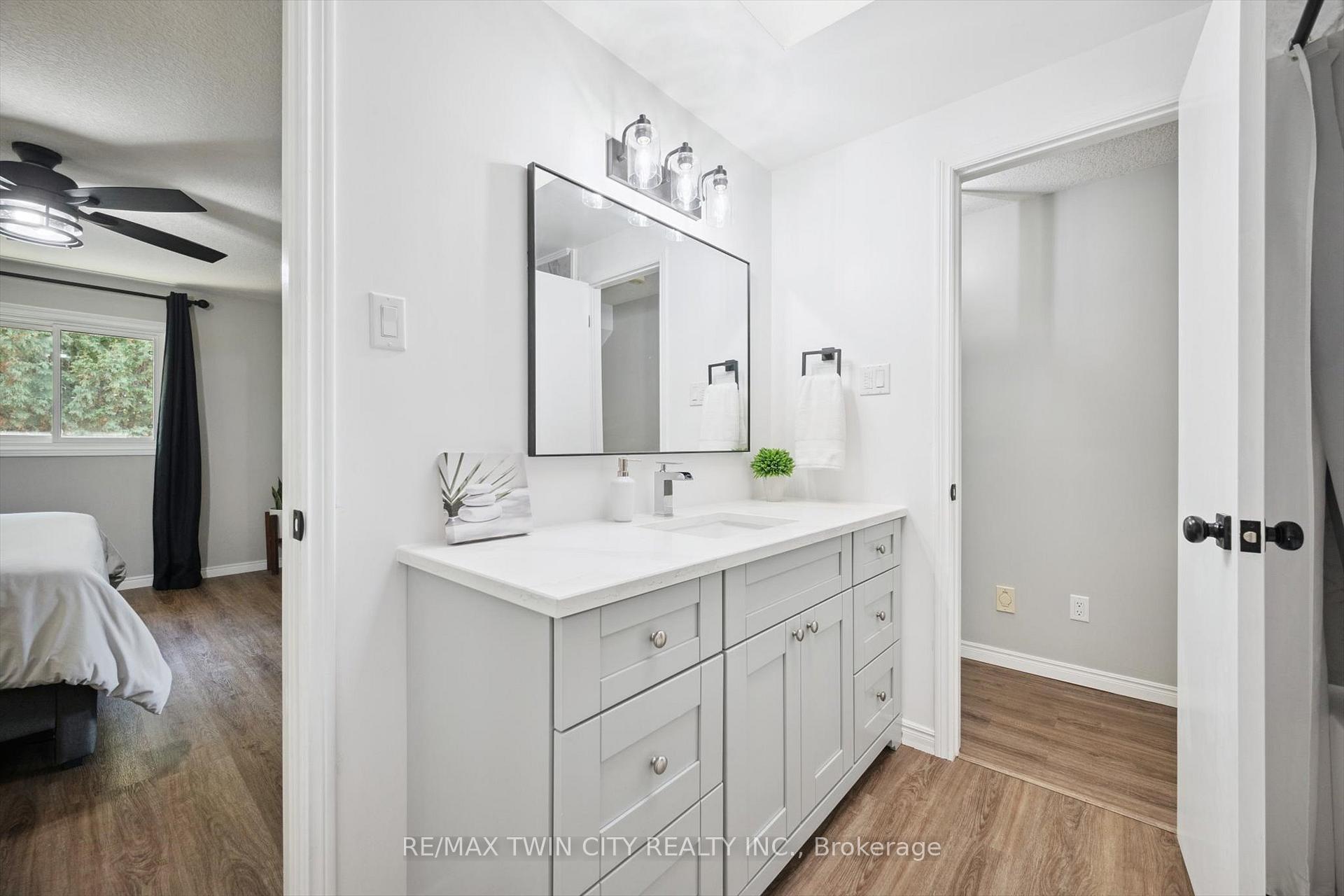 Photo 19 of 115 Yellow Birch Drive, Kitchener — HOMEH