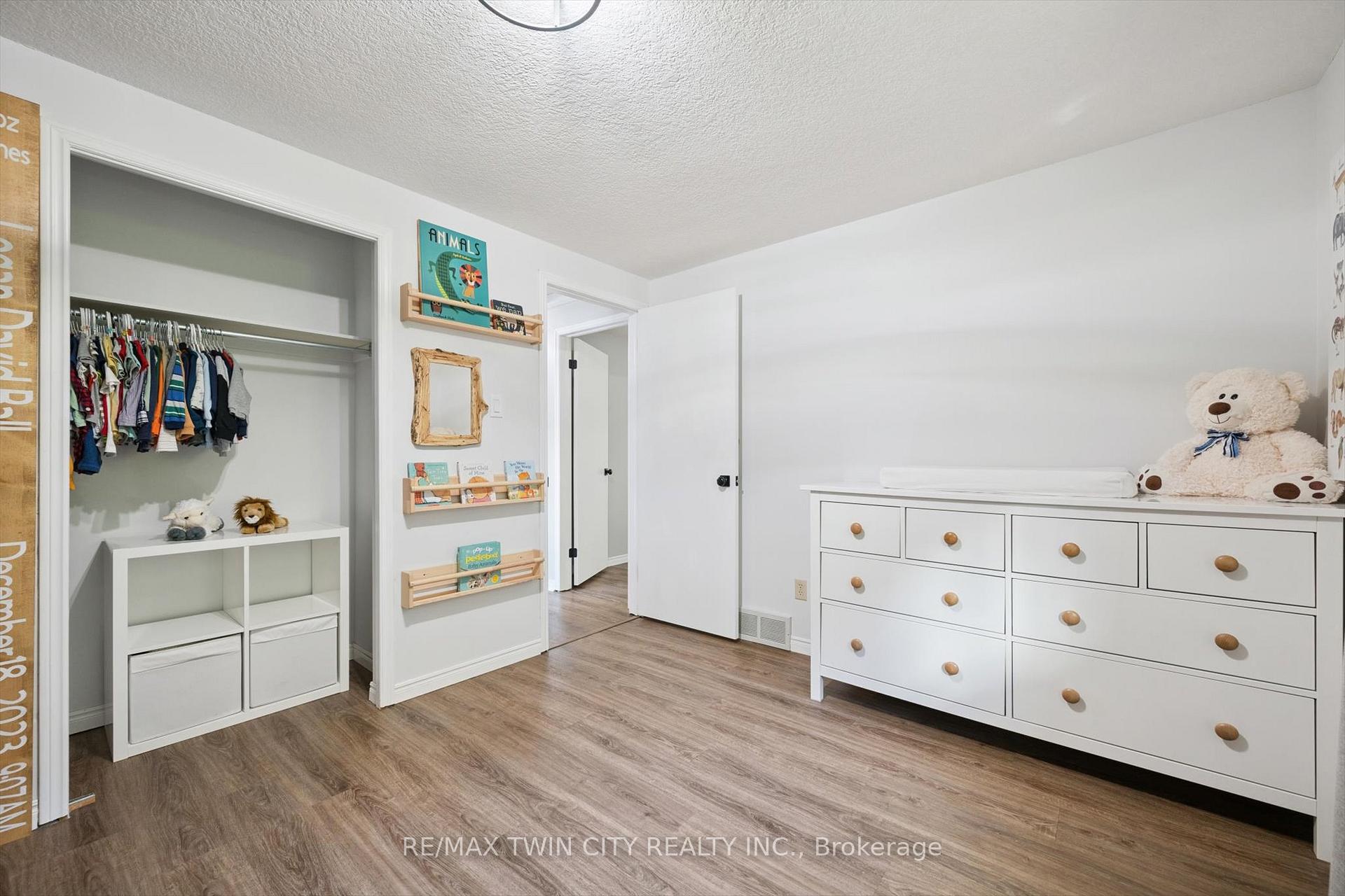 Photo 22 of 115 Yellow Birch Drive, Kitchener — HOMEH