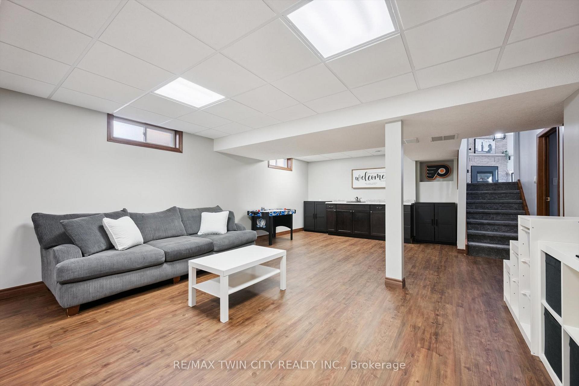 Photo 33 of 115 Yellow Birch Drive, Kitchener — HOMEH