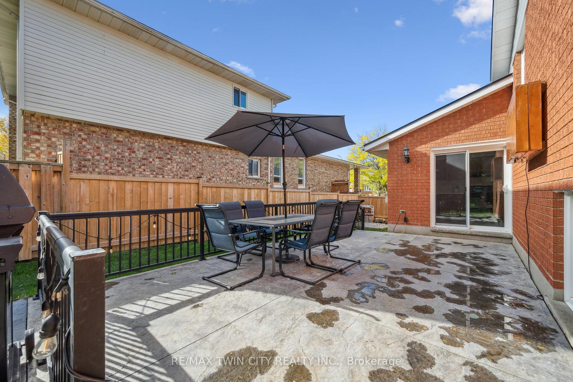 Photo 36 of 115 Yellow Birch Drive, Kitchener — HOMEH