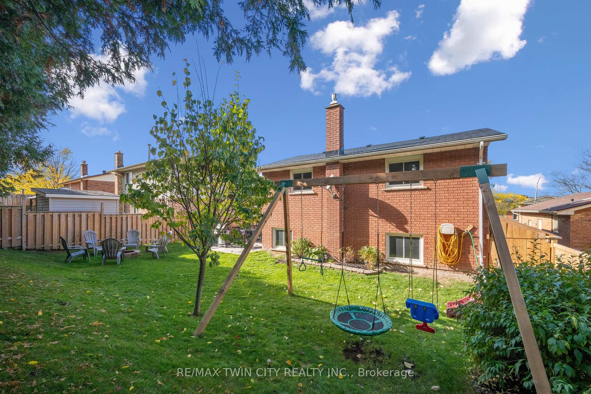 Photo 39 of 115 Yellow Birch Drive, Kitchener — HOMEH