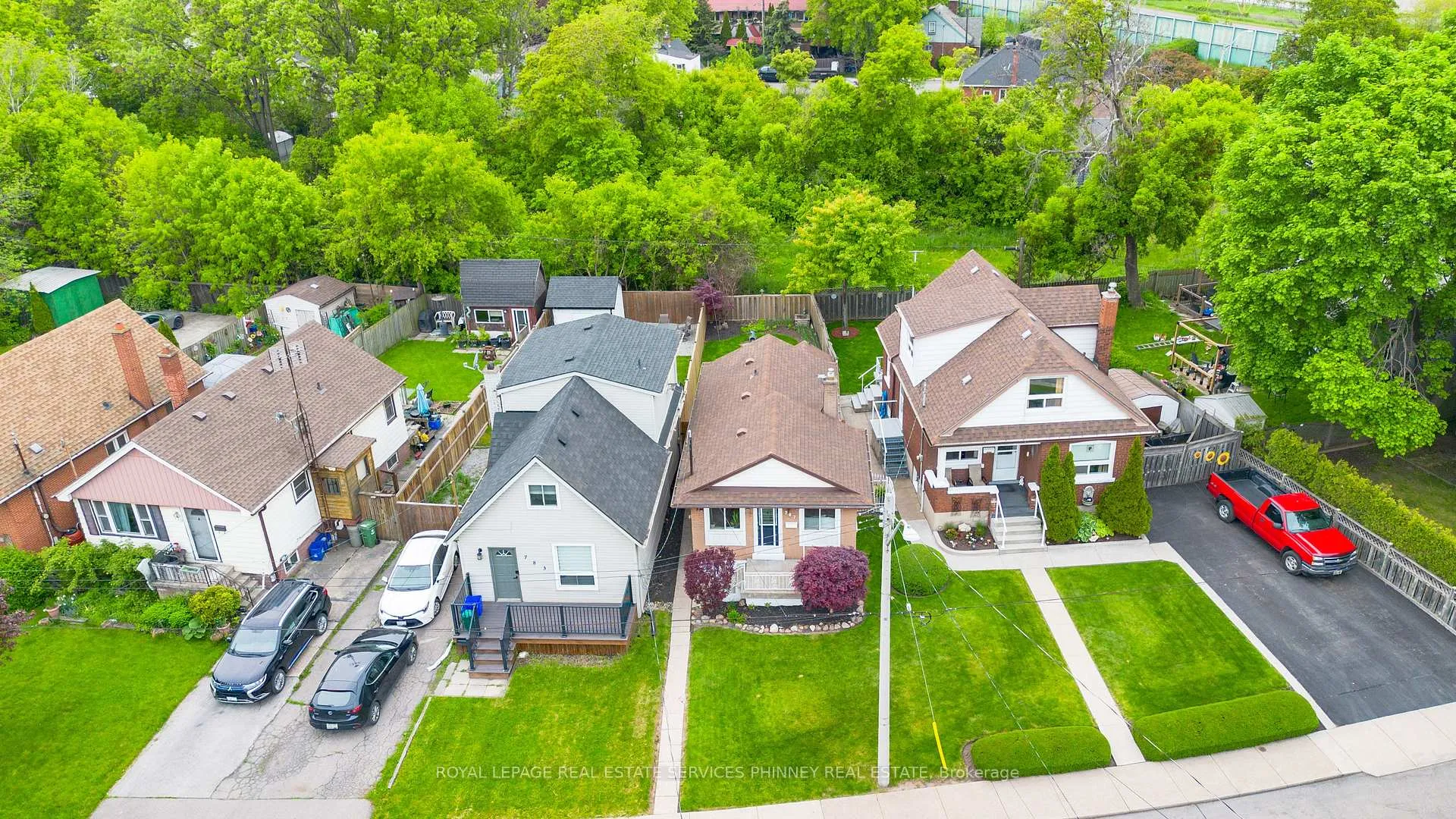 Photo 2 of 787 Knox Avenue, Hamilton, Parkview — HOMEH