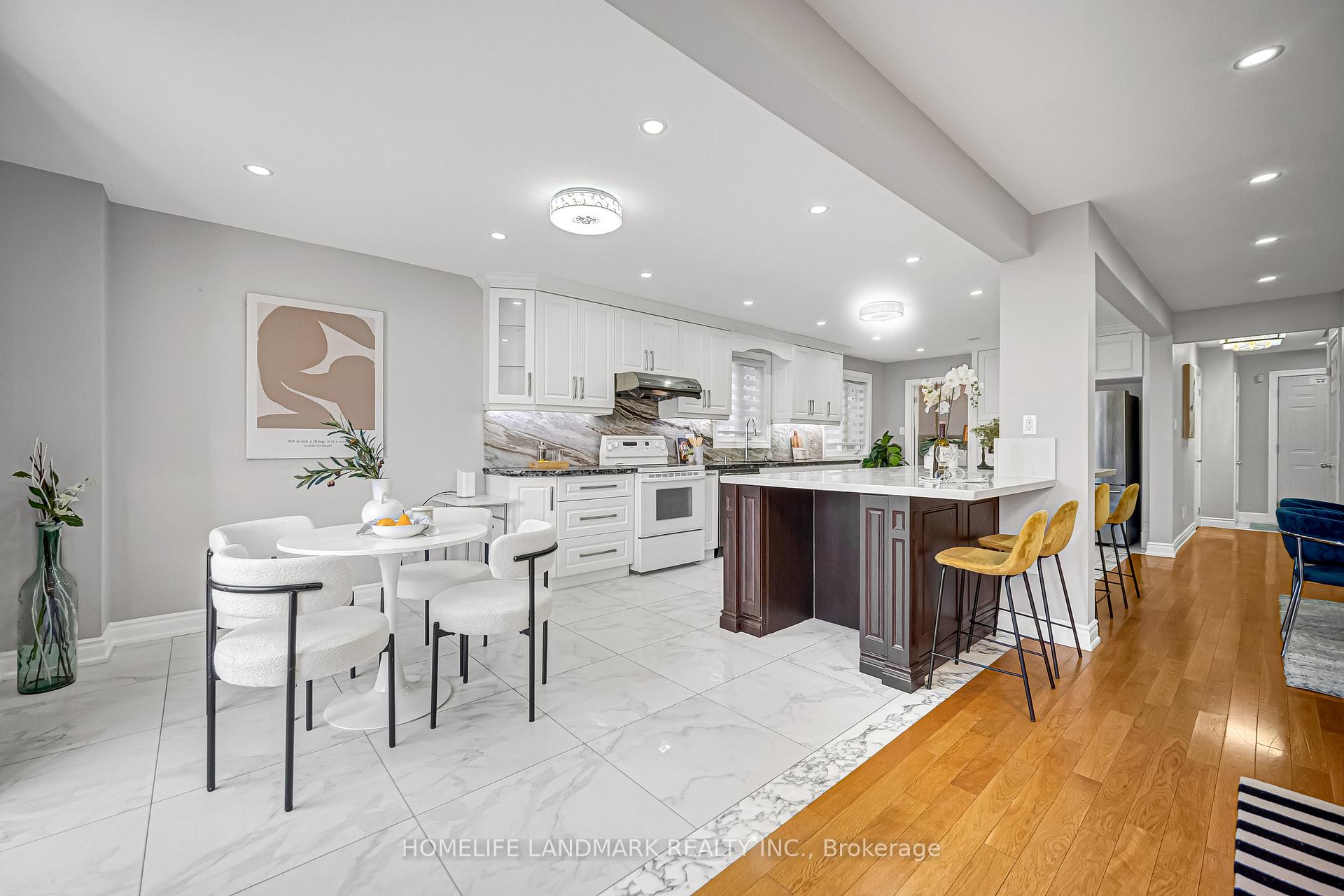 Photo 11 of 35 Mary Pearson Drive, Markham, Middlefield — HOMEH