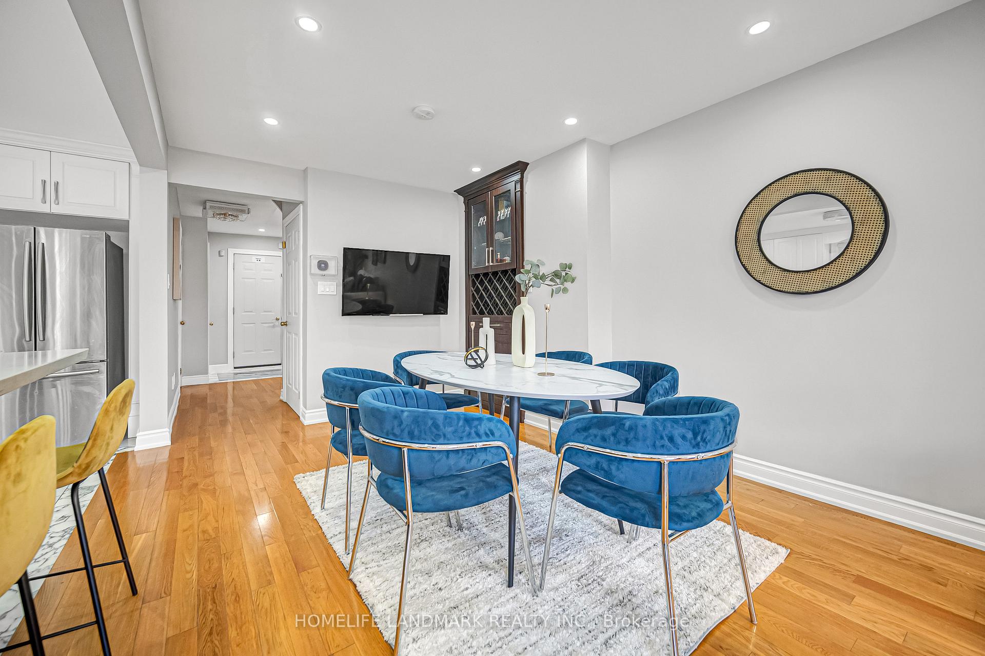 Photo 12 of 35 Mary Pearson Drive, Markham, Middlefield — HOMEH