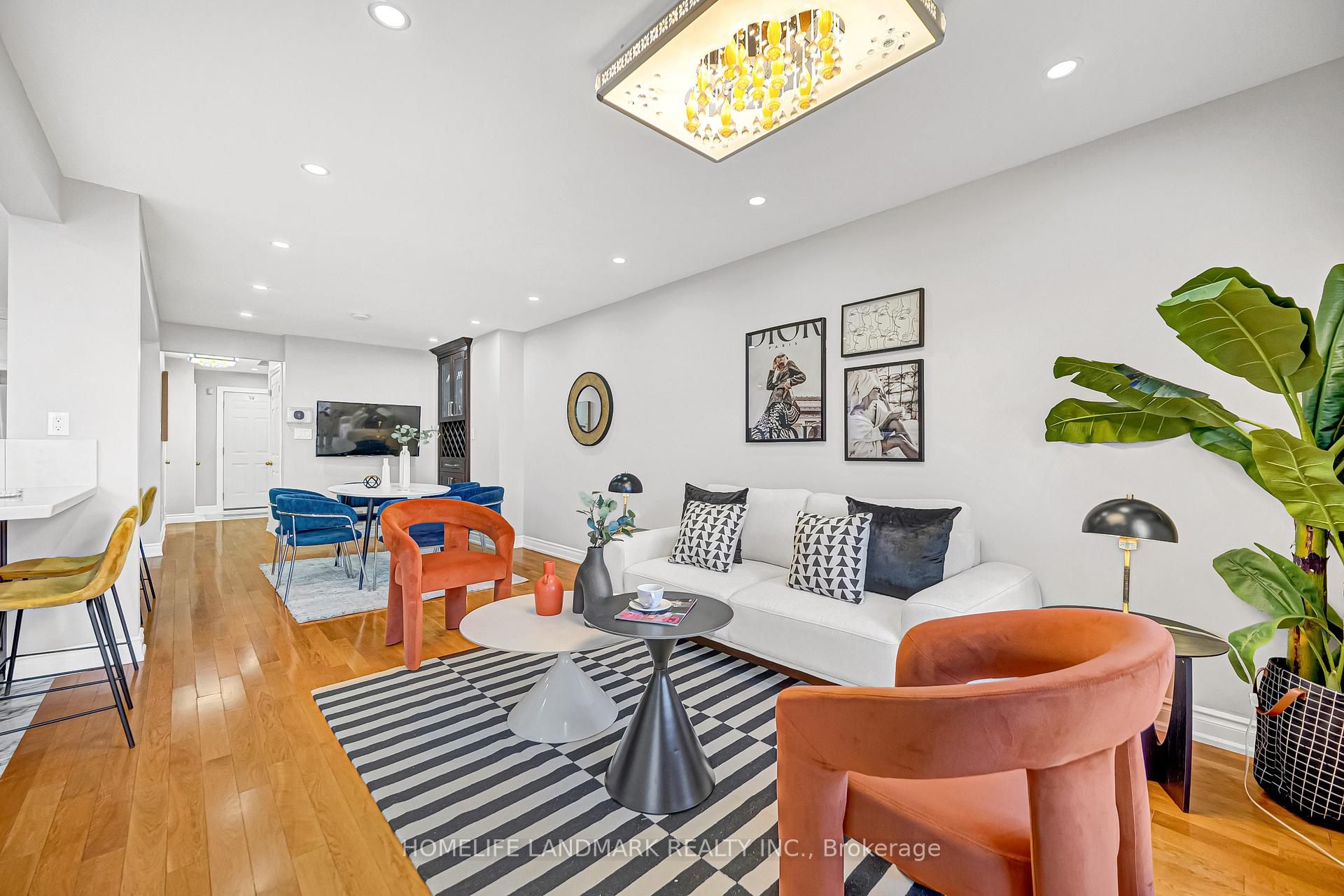 Photo 17 of 35 Mary Pearson Drive, Markham, Middlefield — HOMEH