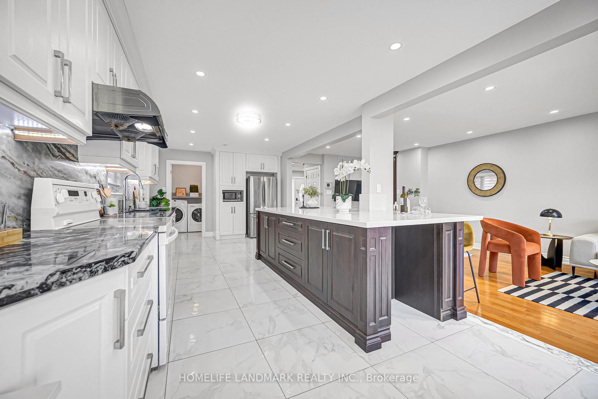 Photo 19 of 35 Mary Pearson Drive, Markham, Middlefield — HOMEH