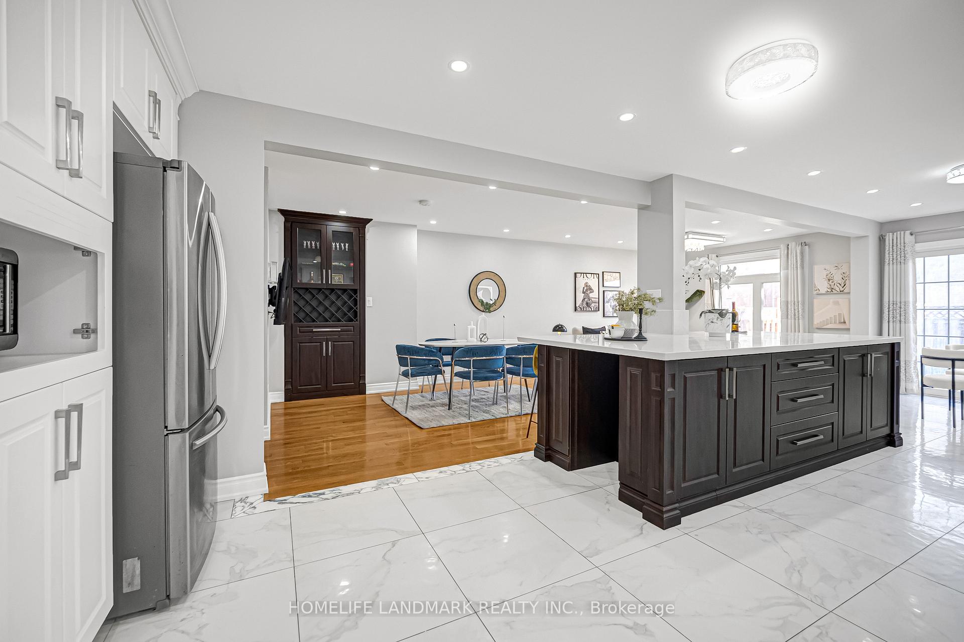 Photo 24 of 35 Mary Pearson Drive, Markham, Middlefield — HOMEH
